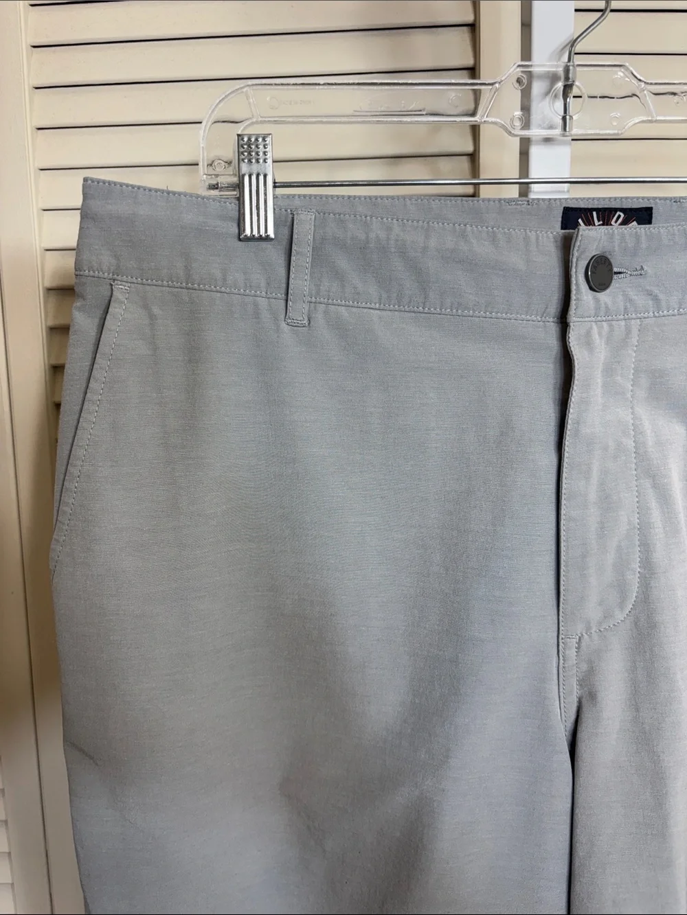 Faherty Light Gray Flat-Front Men's All Day Shorts Size 36